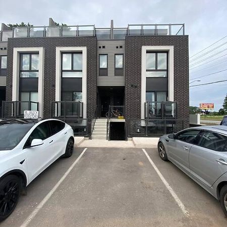 Lovely One Bedroom Condo With Free Parking Niagara Bagian luar foto