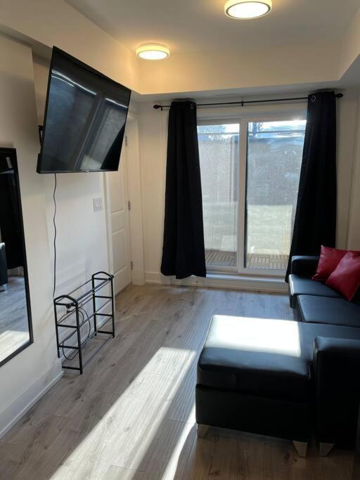 Lovely One Bedroom Condo With Free Parking Niagara Bagian luar foto
