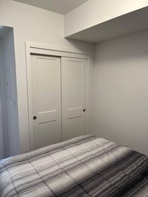 Lovely One Bedroom Condo With Free Parking Niagara Bagian luar foto
